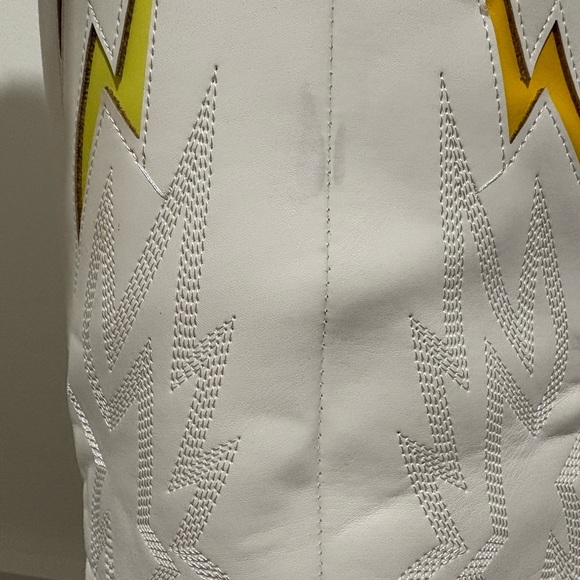 Round Toe White Lightning Bolt Embroidered Cowboy Boots Size 6.5 & 8.5 - Picture 12 of 14